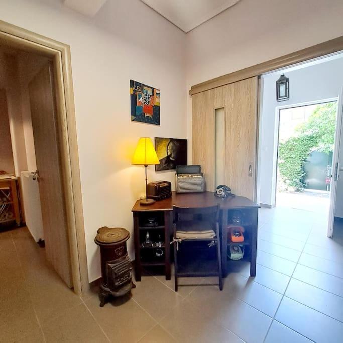20' From The Airport,20' From The Center Of Athens Apartamento Exterior foto