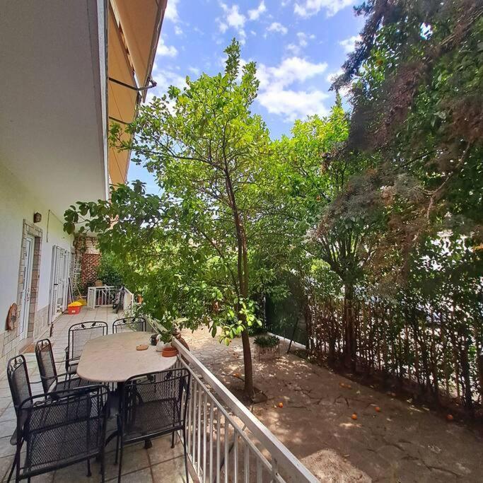 20' From The Airport,20' From The Center Of Athens Apartamento Exterior foto