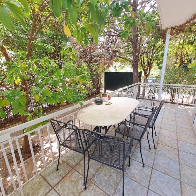 20' From The Airport,20' From The Center Of Athens Apartamento Exterior foto